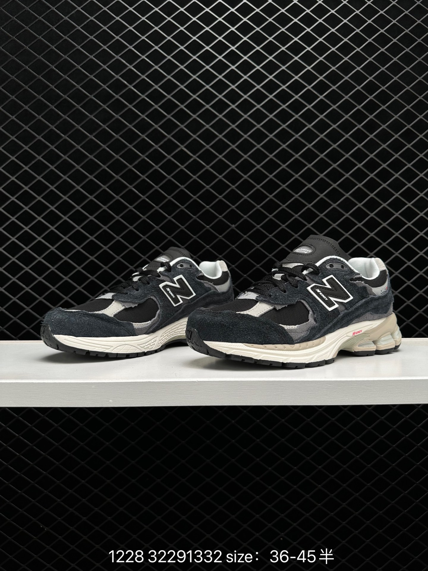 New Balance   ML2002RBA